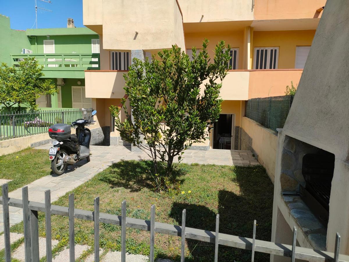 Oasy2 Apartamento Villasimius Exterior foto